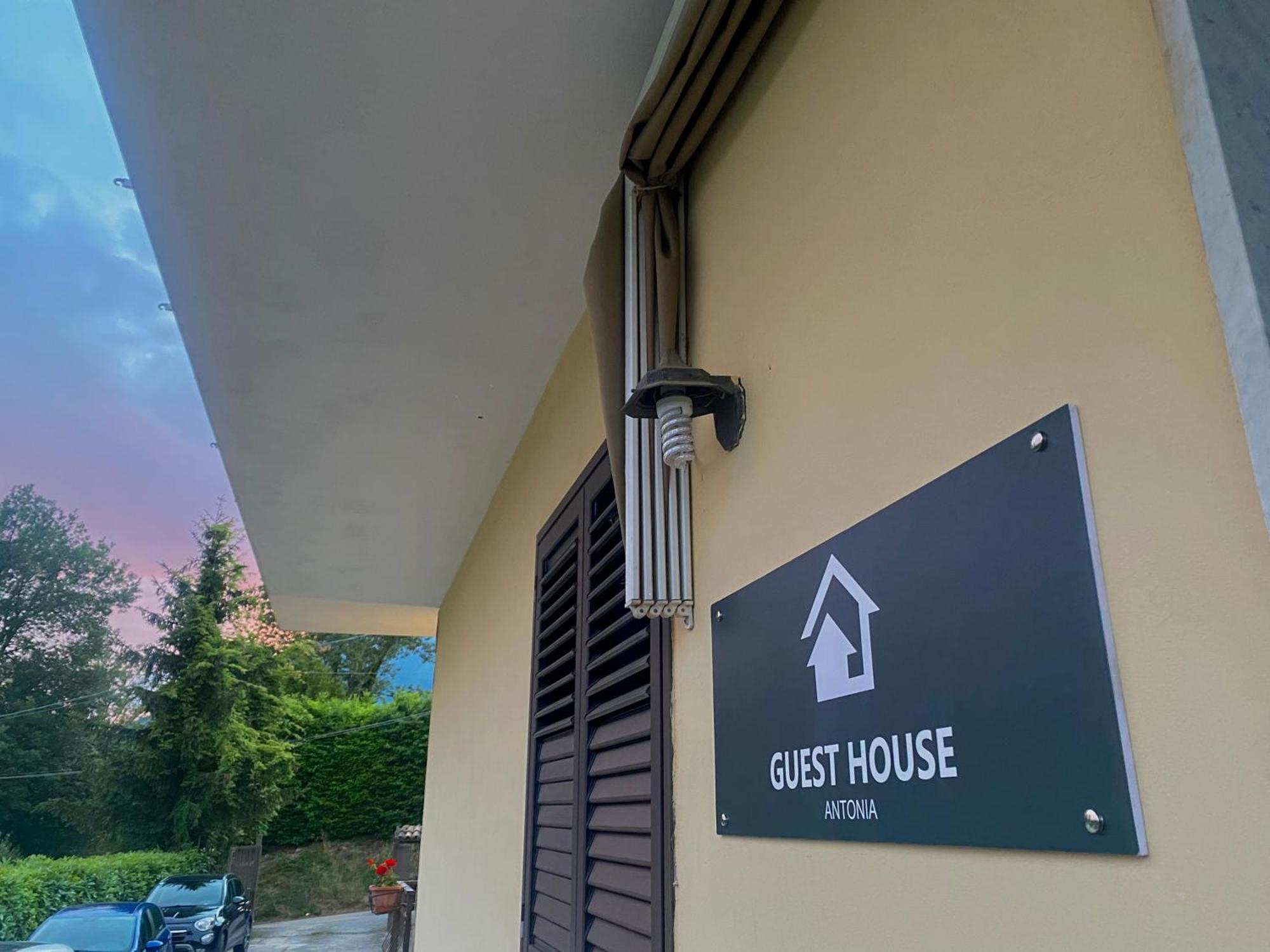 Guesthouseantonia 阿韦利诺 外观 照片